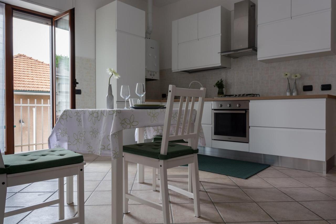 Appartamento Zenaup Saronno Buitenkant foto