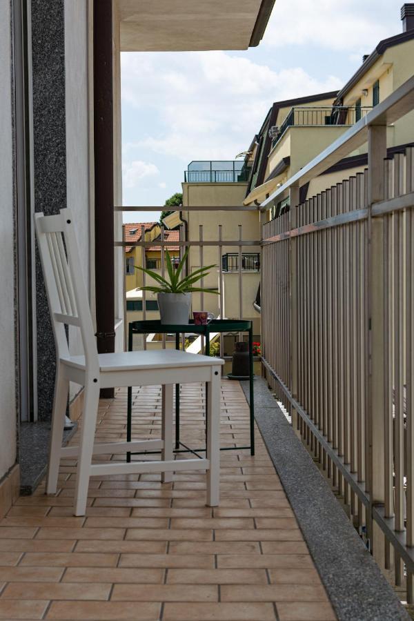 Appartamento Zenaup Saronno Buitenkant foto